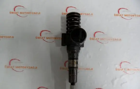 Audi A4 S4 B7 8E 8H Fuel injector 03G130073G