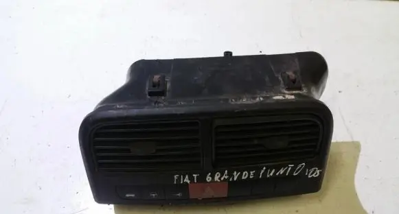 Fiat Grande Punto Dash center air vent grill 735394582 st4492