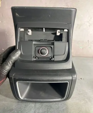Audi Q5 SQ5 Rear air vent grill 8K0864376 0000249521