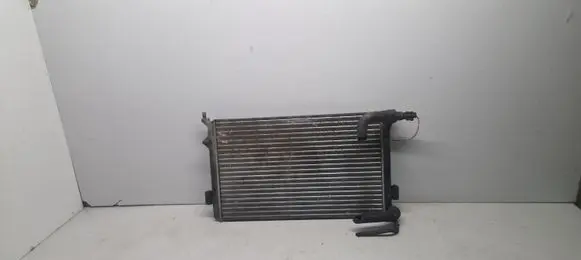 Volkswagen Golf V Coolant radiator