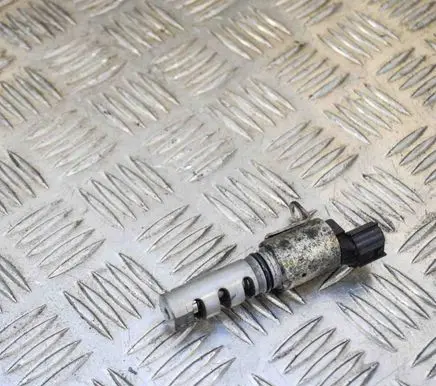 Toyota Verso-S Crankshaft position sensor 30T050