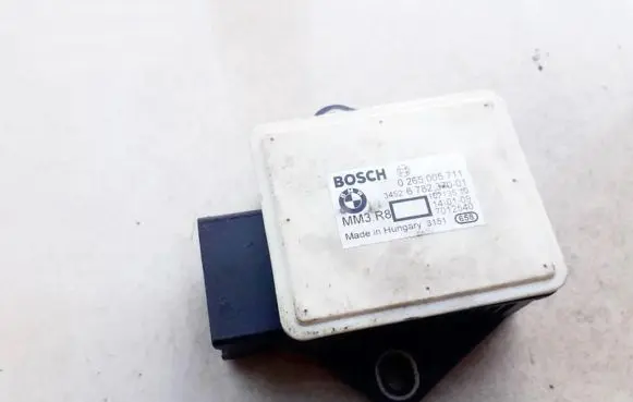 BMW 5 E60 E61 ESP acceleration yaw rate sensor 0265005711 34526782370-01
