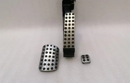 Mercedes-Benz SL R230 Accelerator throttle pedal A2303000804