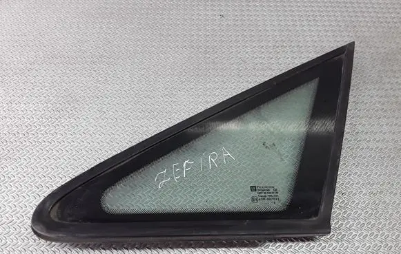 Opel Zafira A Front door vent window glass four-door 