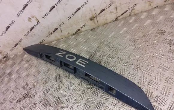 Renault Zoe Trunk door license plate light bar 848106861R
