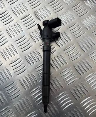 Volkswagen Golf VII Fuel injector 28370681 0672826615H T37Y2Z0Z2