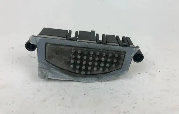 Audi A4 S4 B8 8K Heater blower motor/fan resistor A2469064100 2468107112