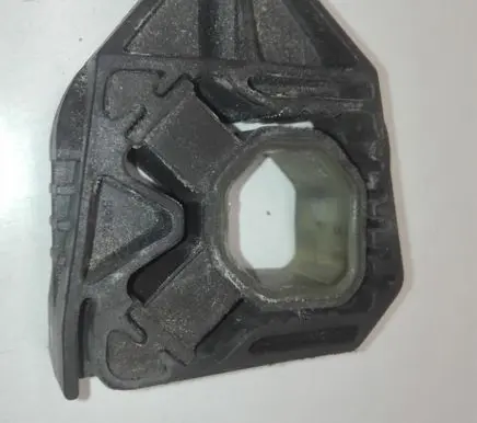 Radiator mount bracket