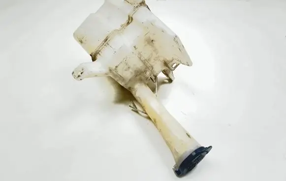 Toyota Corolla Verso E121 Windshield washer fluid reservoir/tank 060851054