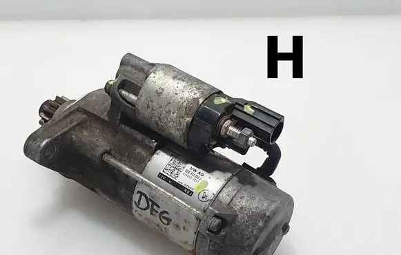 Volkswagen Tiguan Starter motor 02e911024j
