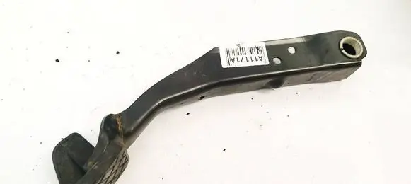 Volkswagen PASSAT B6 Brake pedal 