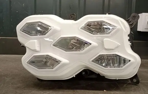 Volkswagen Golf VIII LED Daytime headlight 