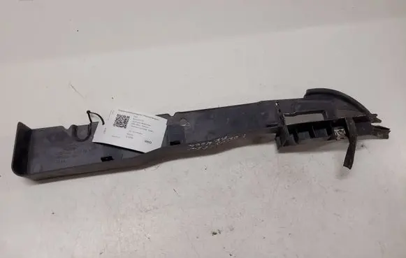 Ford Focus Front bumper mounting bracket 4M51A02477A D2L4A