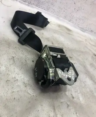 Volvo S90, V90 Rear seatbelt 39836042