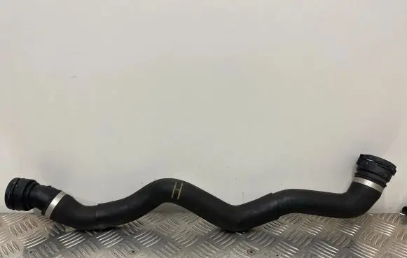 BMW 5 G30 G31 Engine coolant pipe/hose 8572905 17128572905