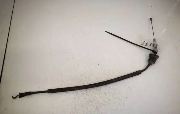Volkswagen PASSAT B6 Front door cable line 