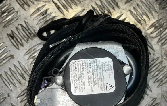 Audi A6 S6 C6 4F Front seatbelt 605404800
