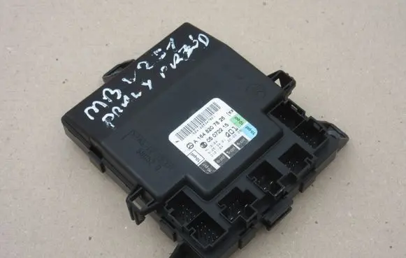 Mercedes-Benz R W251 Door control unit/module