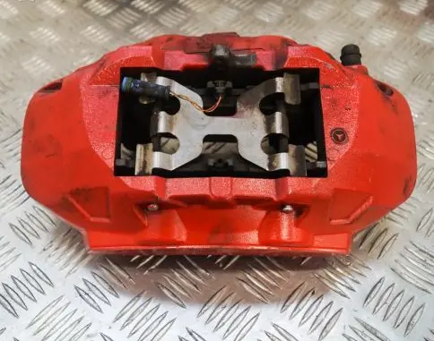 Mercedes-Benz GLC X253 C253 Front brake caliper