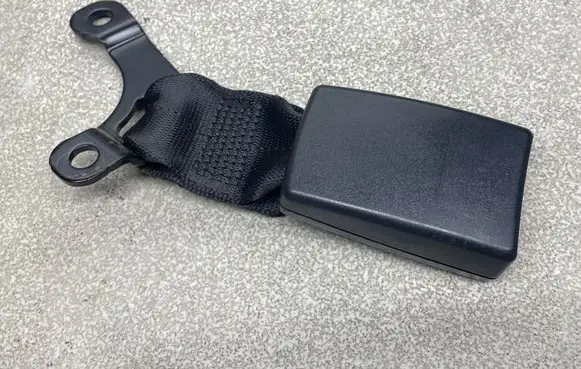 Opel Zafira B Rear seatbelt buckle 13203923