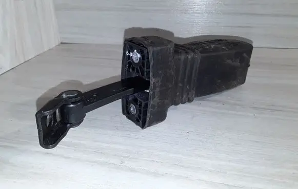 Audi A4 S4 B8 8K Rear door check strap stopper 8K0839249B