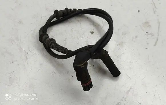 Mercedes-Benz CLK A209 C209 ABS brake wheel speed sensor A2035400417