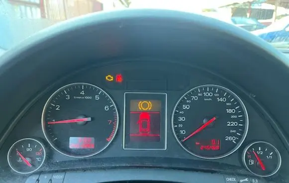 Audi A4 S4 B6 8E 8H Speedometer (instrument cluster)