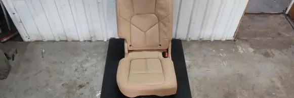 Porsche Cayenne (92A) Rear seat 