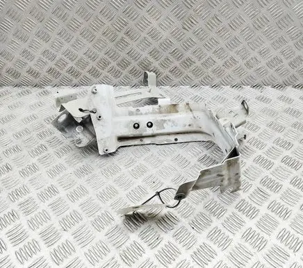 Audi Q7 4M Fender mounting bracket 4M0821138B 4M0821432