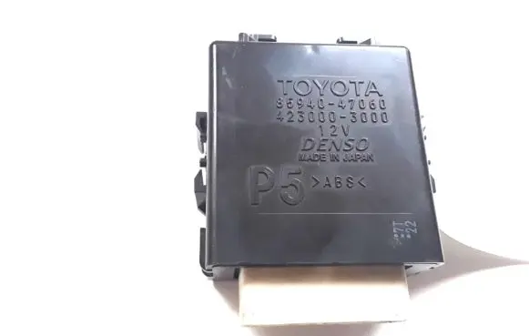 Toyota Prius (XW50) Window wiper interval relay 8594047060
