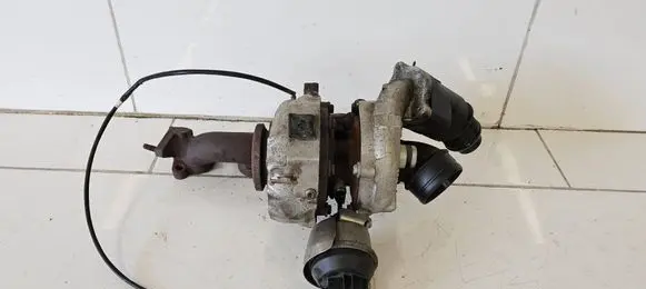 Volkswagen Golf Plus Turbo 03L253056A 5303 0206