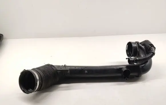 Mini One - Cooper F56 F55 Turbo air intake inlet pipe/hose 8511377