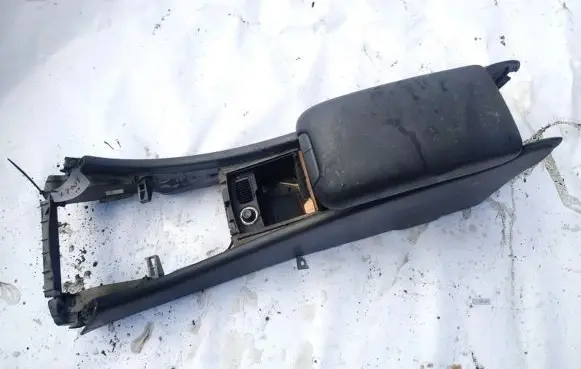 Mercedes-Benz C W203 Armrest E037611021