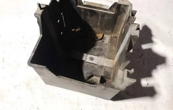 Mazda 2 Fuse box set 256t10723 256t-10723