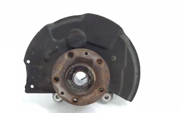 Front wheel hub