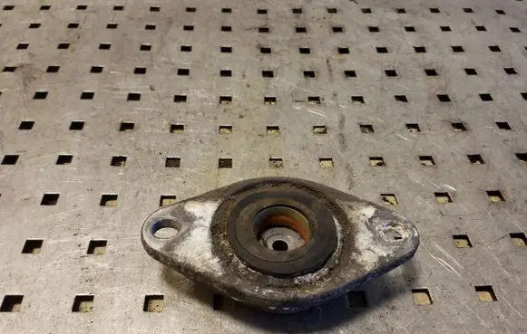 Volvo S60 Front shock absorber mounting bracket 