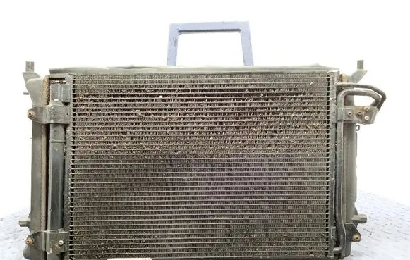 Volkswagen Jetta V Coolant radiator