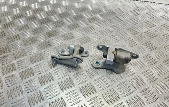 Mercedes-Benz B W245 Front door hinge set 454lic2