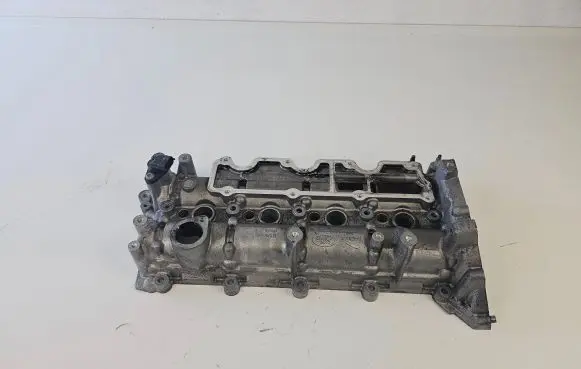 Land Rover Range Rover Sport L494 Rocker cam cover G4D36J011