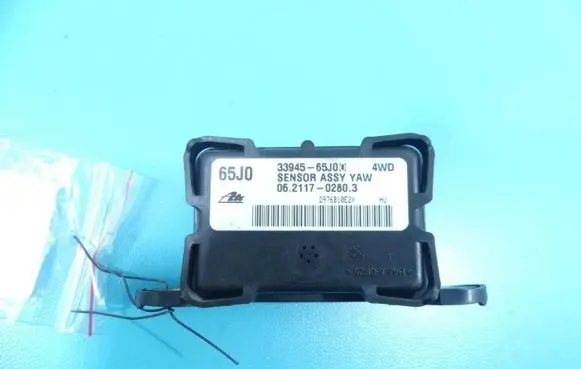 Suzuki Grand Vitara II ESP acceleration yaw rate sensor 33945-65J00 IMPRK980997