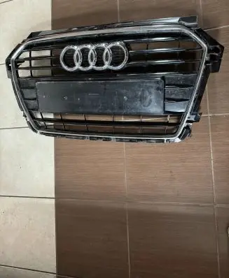 Audi A1 Front bumper upper radiator grill 8XA853651