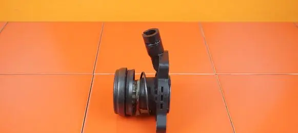Peugeot RCZ Clutch slave cylinder 9688884880 5FU