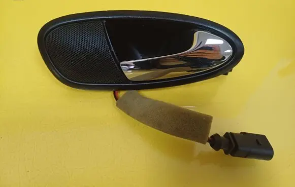 Seat Altea XL Front door interior handle 5P0837114