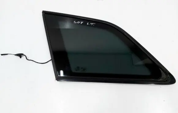 Audi SQ7 Rear side window 4M0845297F