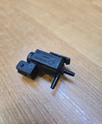Volvo XC90 Turbo solenoid valve 70231800 7810831
