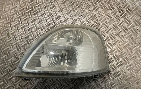 Renault Master II Headlight/headlamp