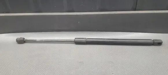 Mitsubishi Outlander Tailgate strut 