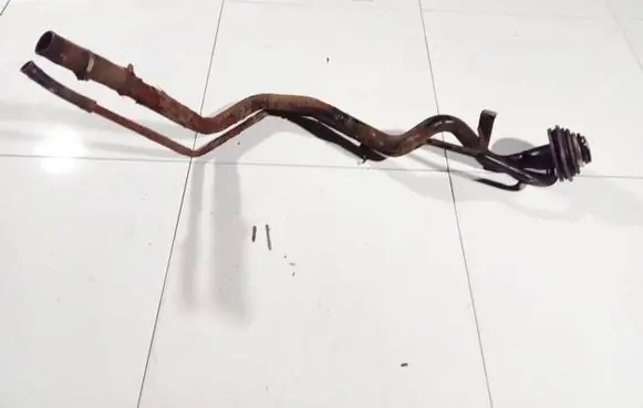 Fuel tank filler neck pipe
