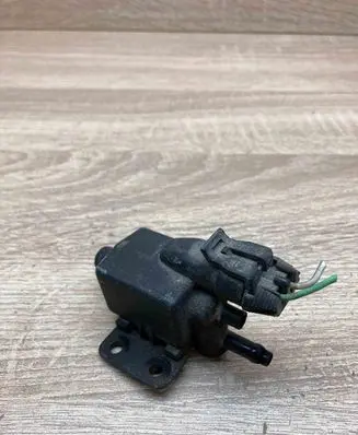 Renault Scenic I Turbo solenoid valve 866305F 1079P1