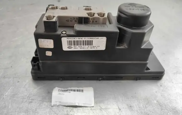 Mercedes-Benz E W210 Central locking vacuum pump A2108001548